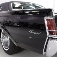 1969 Lincoln Continental Mark III - Image 6
