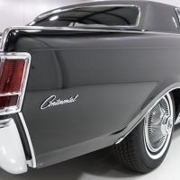 1969 Lincoln Continental Mark III - Image 7
