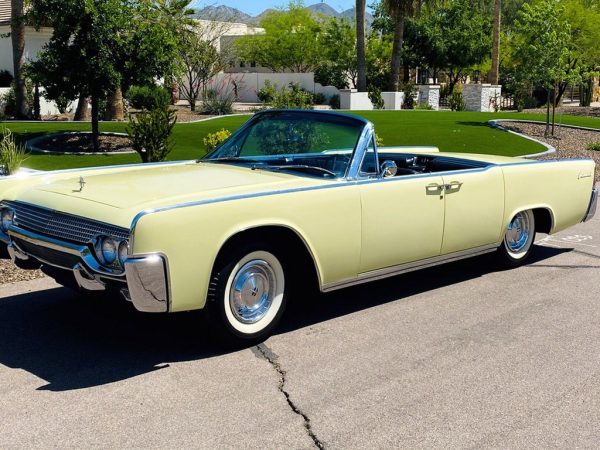 1961 Lincoln Continental Convertible