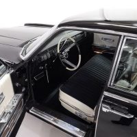 1965 Lincoln Continental Sedan - Image 29