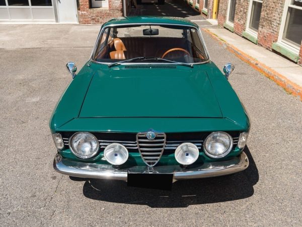 1966 Alfa Romeo Giulia Sprint GT Veloce