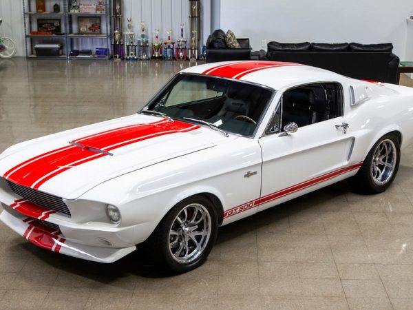1967 Ford Mustang Custom Fastback Resto-Mod