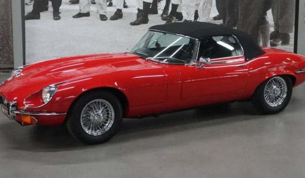 1974 Jaguar E-Type Series III V12 Roadster