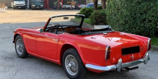 1965 Triumph TR4A IRS