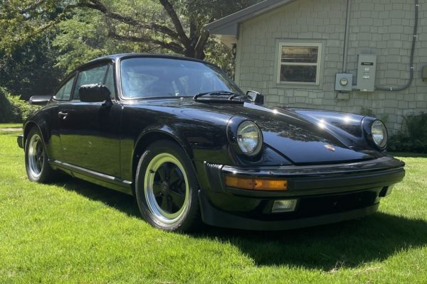1985 Porsche 911 Carrera Coupe